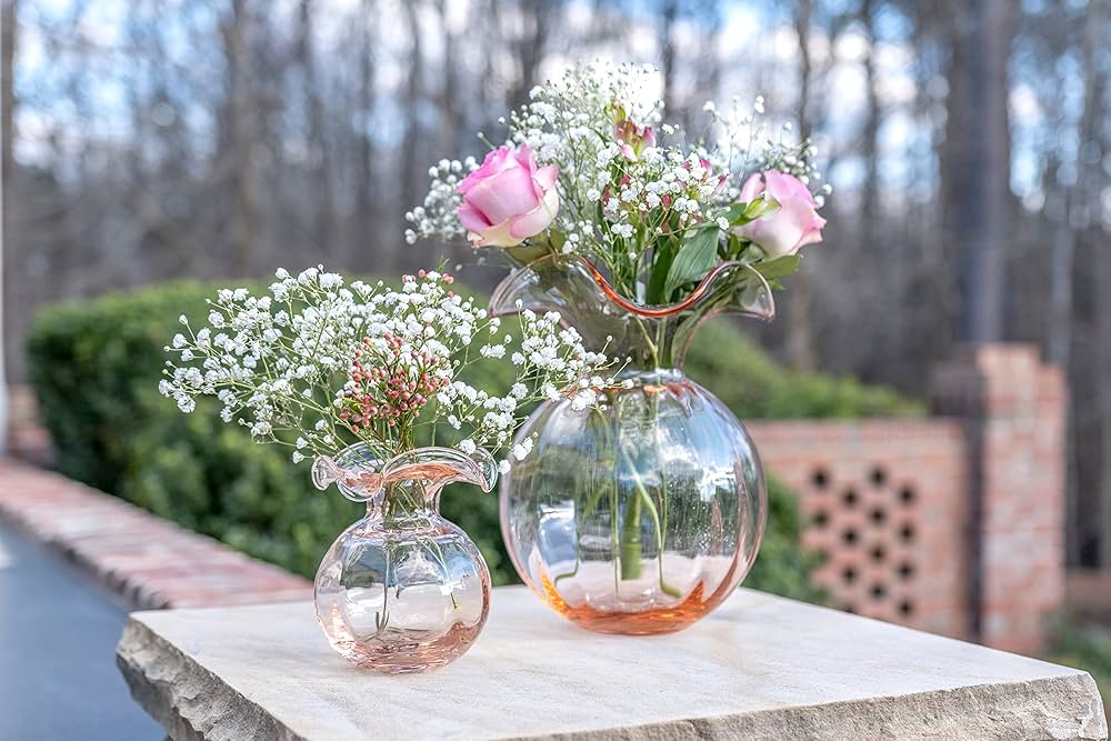 ピンクのガラス製の花瓶 津軽びいどろ 口すぼまり 花器 | おしゃれなガラスの花瓶